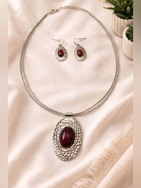 Vintage Y2K 90s Silver Tone Red Shimmer Pendant Necklace & Dangle Earrings Set